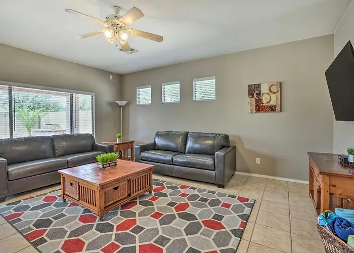 Putting + Game Room: Oasis *