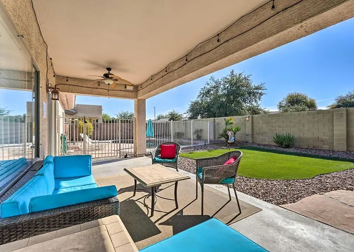 Putting + Game Room: Oasis