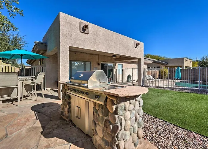Putting + Game Room: Oasis Goodyear