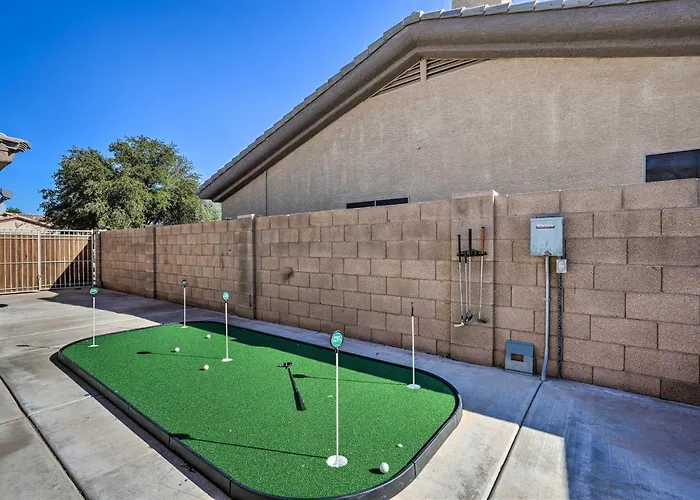 Putting + Game Room: Oasis * Goodyear
