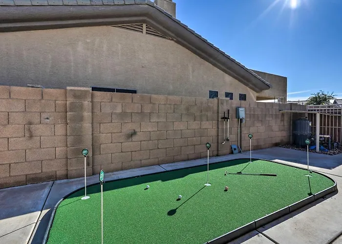 Putting + Game Room: Oasis Сasa de vacaciones Goodyear